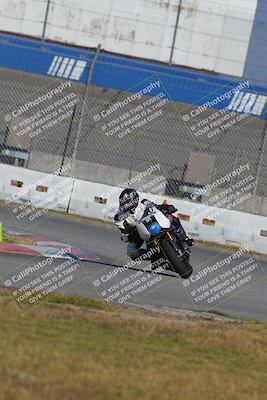 media/Nov-26-2022-Fastrack Riders (Sat) [[b001e85eef]]/Level 1/Session 3 Outside Turn 9/